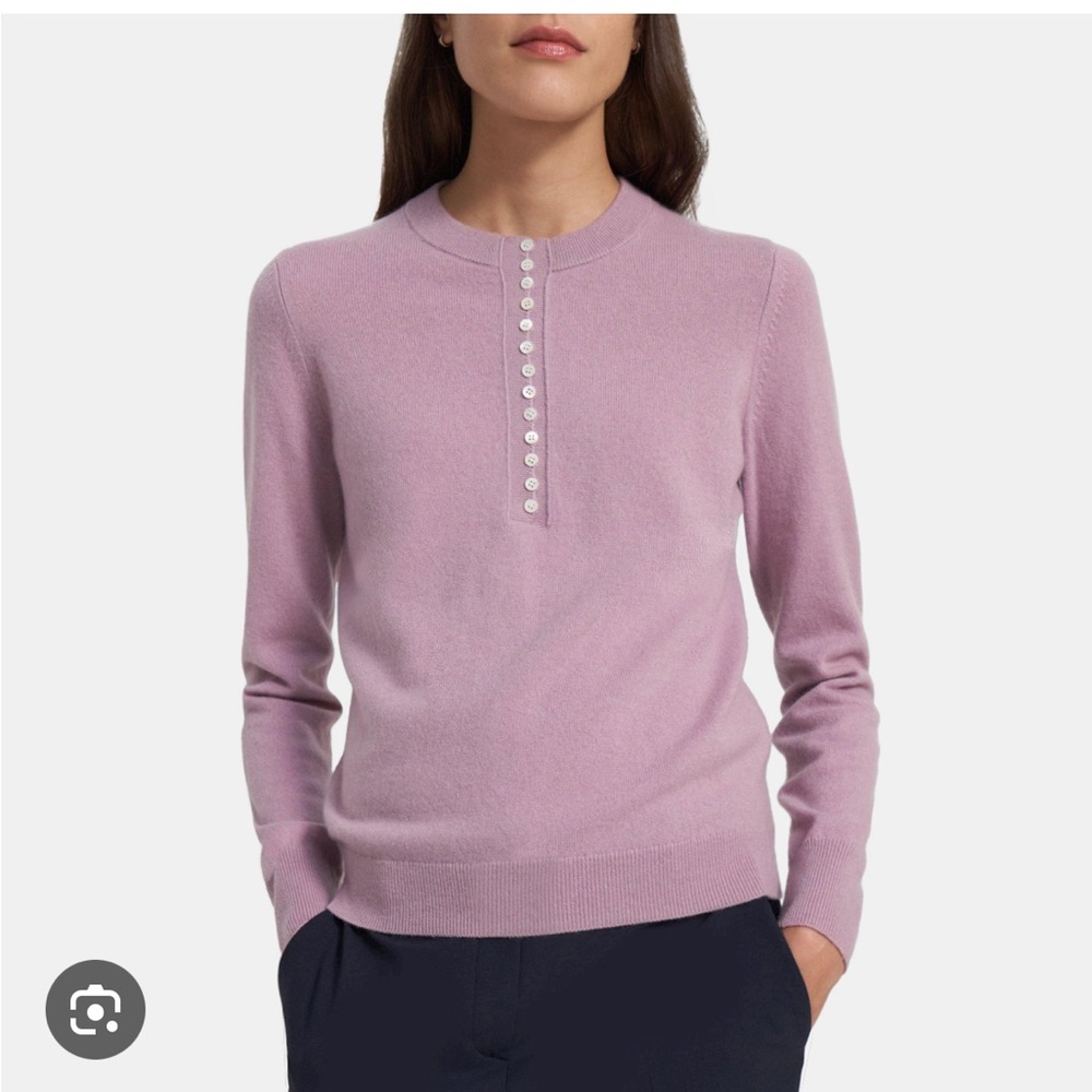 Theory lilac cashmere sweater Henley with buttons